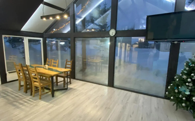 Lakost Cottage 1