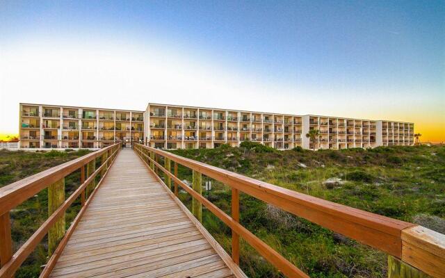 Beacher's Lodge Oceanfront Suites