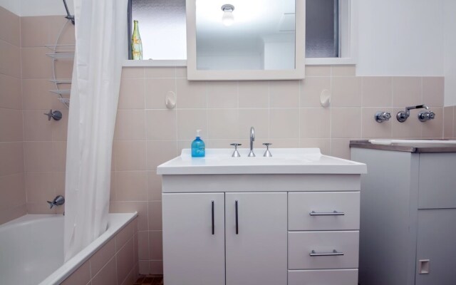 Anchor at 'D' Point, 2/14 Noamunga Street