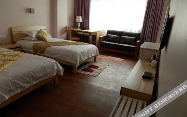 Yajiang Yashang Business Hotel