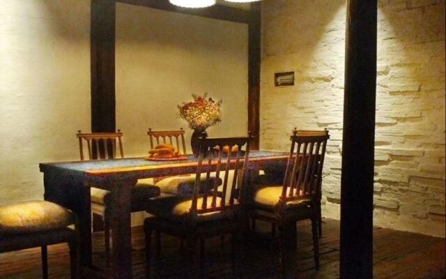 Hearthstone Inn