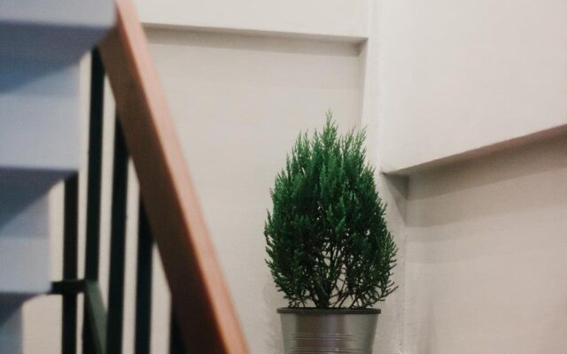Weeping Willow Sukhumvit 26 – Hostel