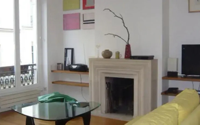 Parisian Home - Montorgueil