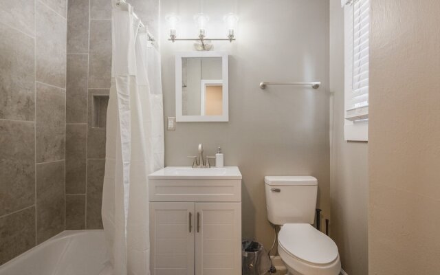 Newly renovated 4BR CozySuites