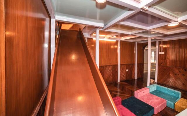 Tag Along 2 0 Hostel Gangtok