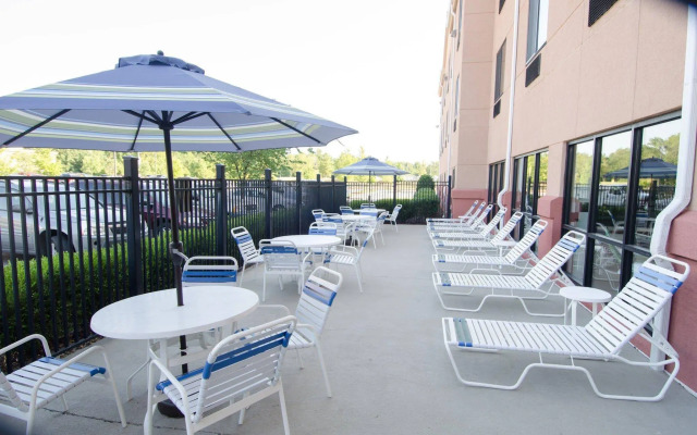 Best Western Plus Castlerock Inn & Suites