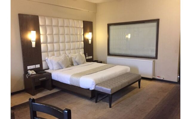 Capital O 9508 Hotel Pine Spring