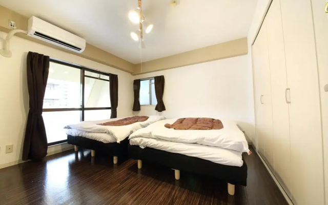 Corp Minamisenba Room 101