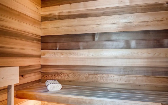 Fawns Keep - Hot Tub and Sauna Retreat