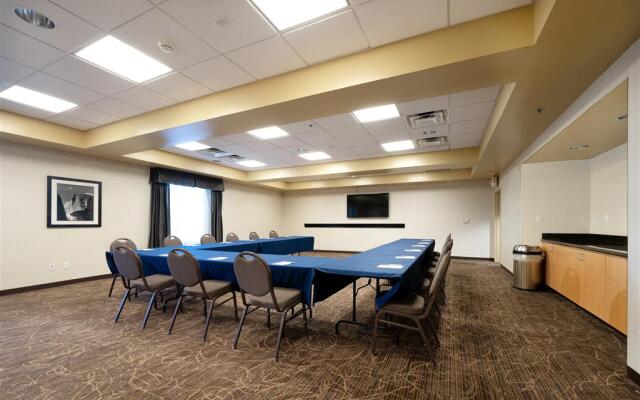 Hampton Inn And Suites Madera