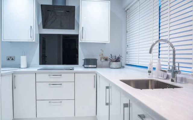 Stunning 2-bed Ground Floor Flat in Birmingham
