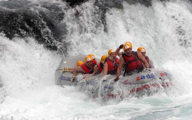 Micanovi Dvori Mobile Home Village Zrmanja