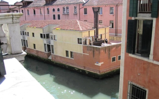 VeniceIN Apartments