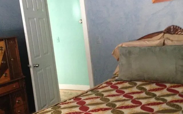 Riverhouse Inn B&B