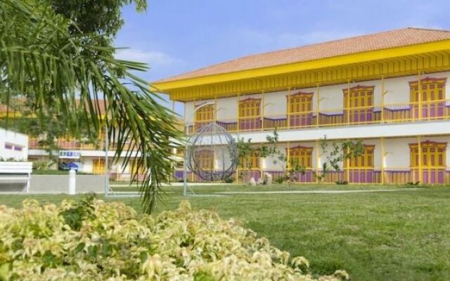 Allure Café Mocawa Hotel By Karisma