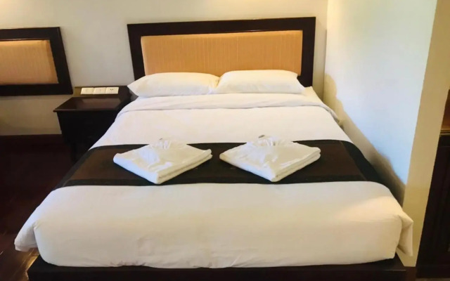 Saensukkho Green Hotel & Resort