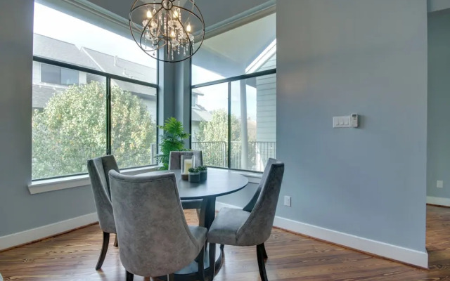 Spacious Eado Getaway < 1 Mi to Toyota Center!