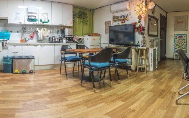 Owl's Nest Guesthouse