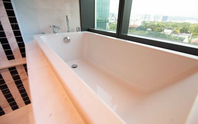 Eaton Residences KL by Plush