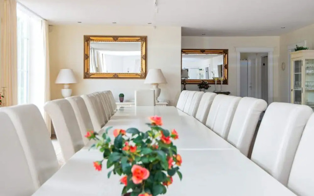 Luxury Retreat by Asbolholm - By Traum Ferienwohnungen