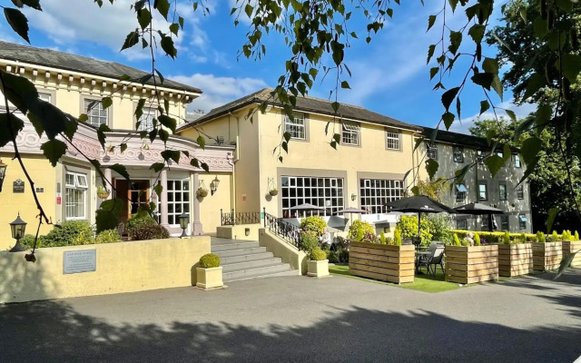 Reigate Manor