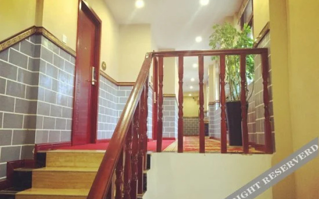 Lanjing Homestay (Kaili Miao Dong Ethnic Park)