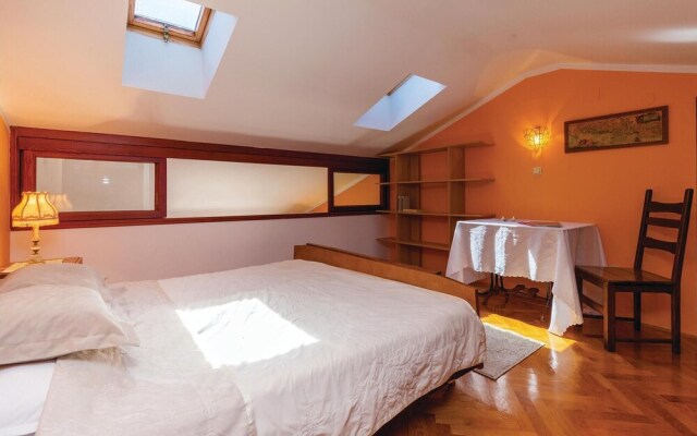 Stunning Home in Jadranovo With Wifi and 7 Bedrooms