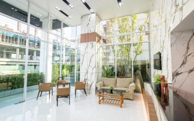 Thongchen Residence