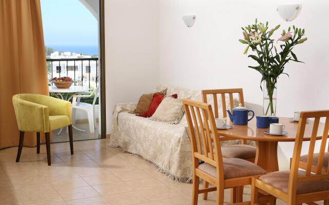 Stephanos Hotel Apts