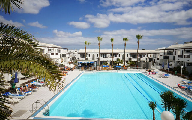 Apartamentos Plaza Azul