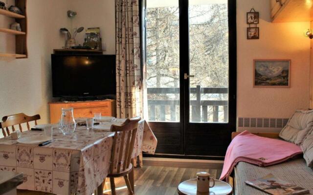 Appartement Risoul, 2 pièces, 4 personnes - FR-1-330-556