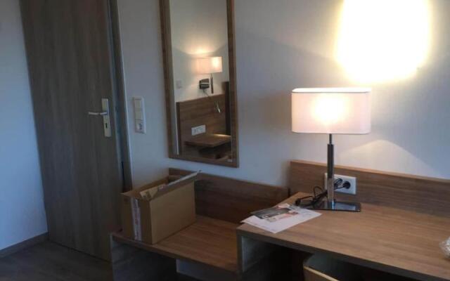 Hotel Post Viernheim UG