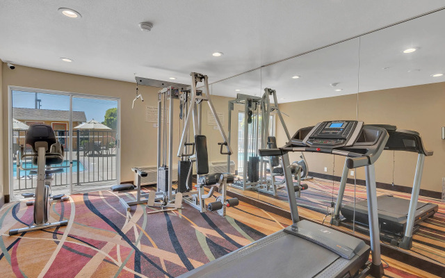 Quality Inn near Six Flags Discovery Kingdom - Napa Valley