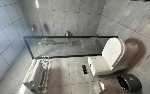 Fangcheng Zhongxuan Element Hotel