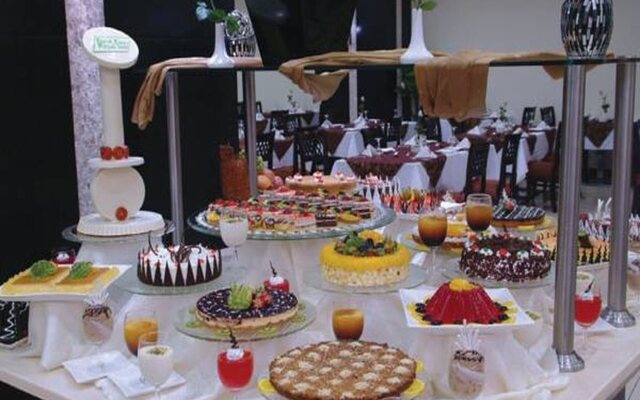 Dar Al Eiman Royal Hotel