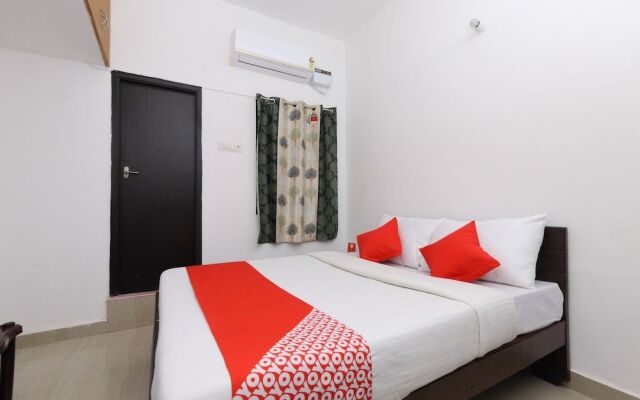 OYO Flagship 15924 Jas Residency