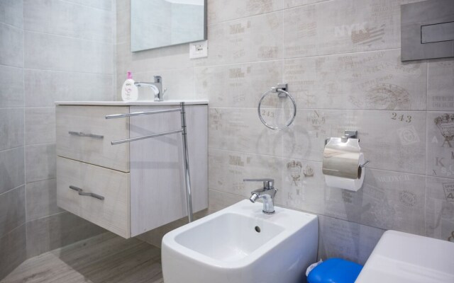 Ambra Apartment On Sea Shore