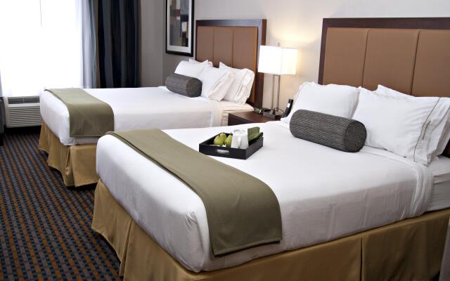 Holiday Inn Express Pembroke by IHG