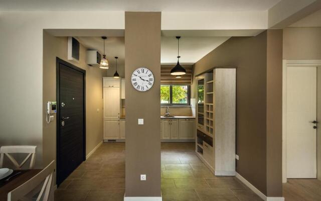 2MONTENEGRO LIMETA APARTMENTS with pool