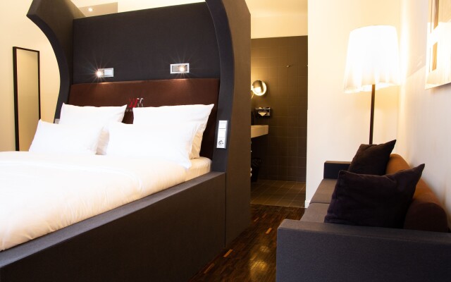 Numa Berlin Weinmeister