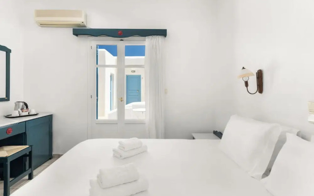 Paros Inn Seafront