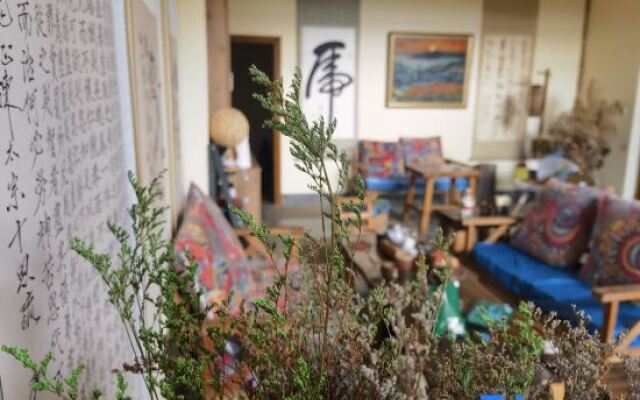 Xinlv Time Inn (Yuanyang Terraced Field Scenic Area)