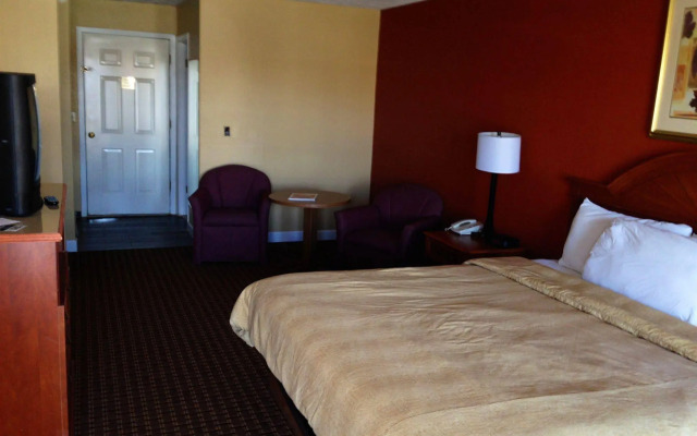 Econo Lodge Sevierville-Pigeon Forge on the River