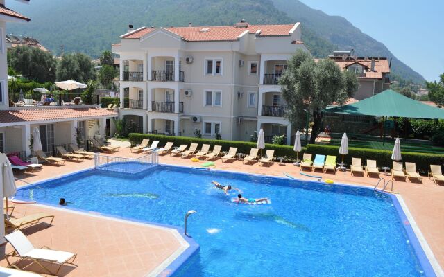 Sea Breeze Hotel & Apartments