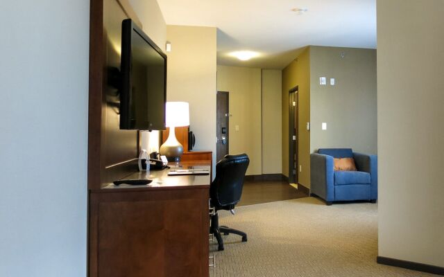 Comfort Suites Saskatoon