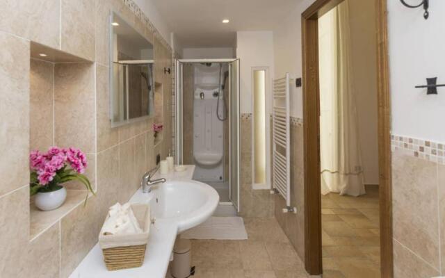 Sara luxury apartament