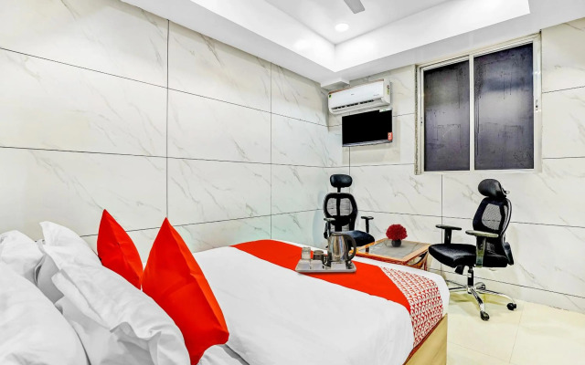 Flagship 93329 Hotel Shree Laxmi Kuber