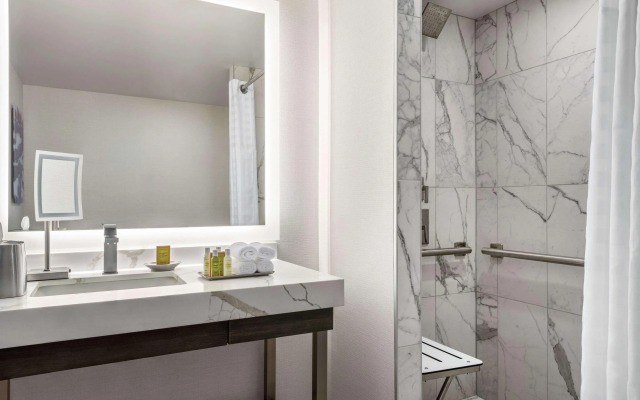 Hilton Grand Vacations Club Chicago Magnificent Mile