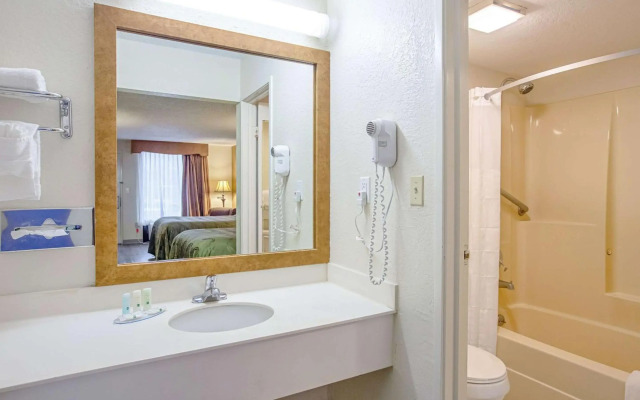 Quality Inn & Suites Live Oak I-10 Exit 283