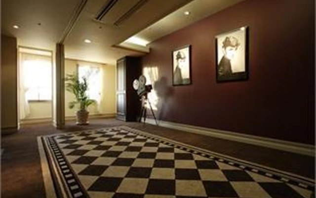 Luke Plaza Hotel